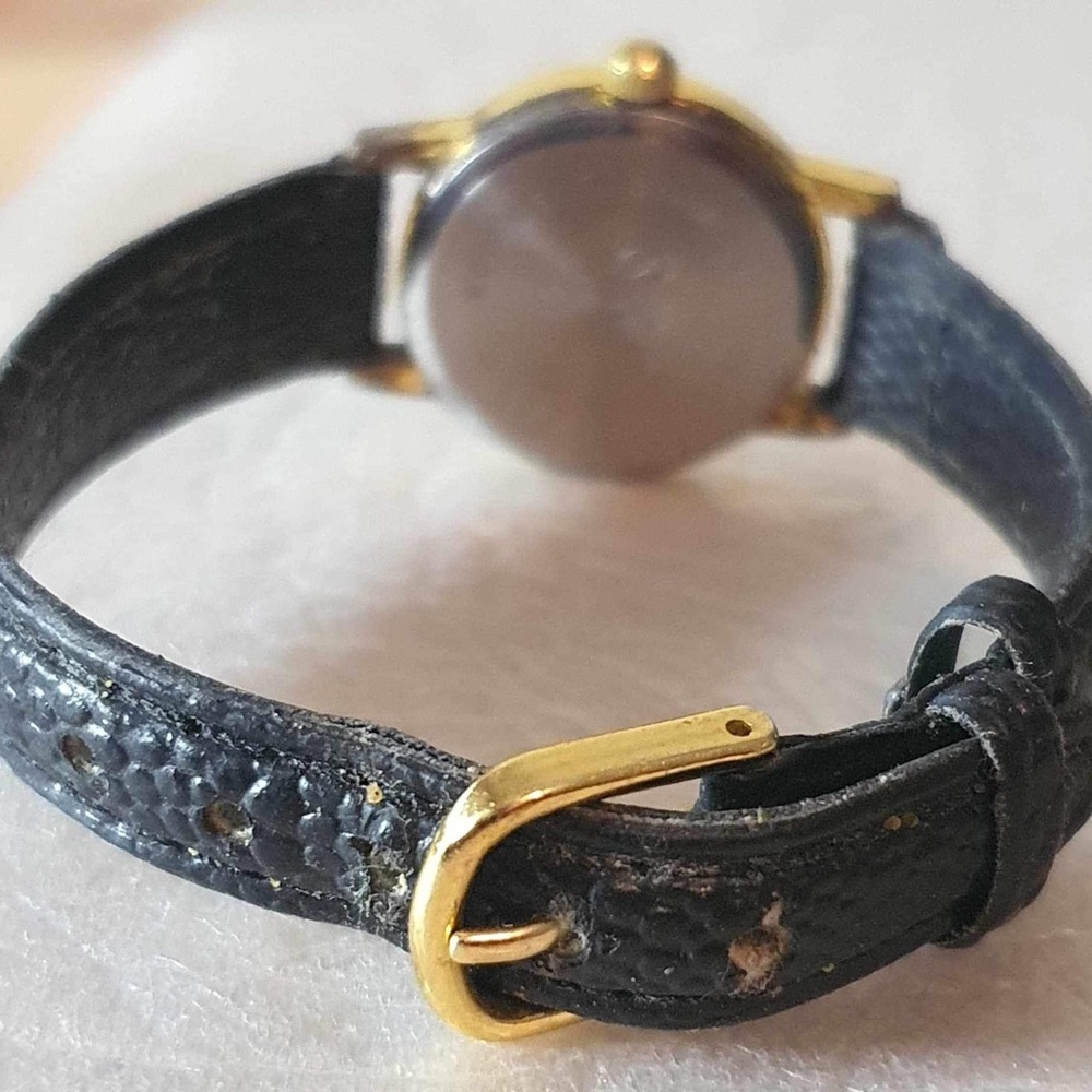 🦋10/$20🦋 SKC Goldtone/Black Diamond Women's Watch - Picture 3 of 4